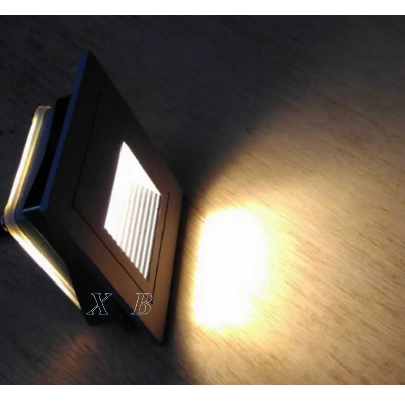 Éclairage d'escalier avec spots LED blanc chaud