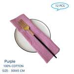 Serviette de table en coton violet de taille 30 x 45 cm, idéale pour la décoration et la table.