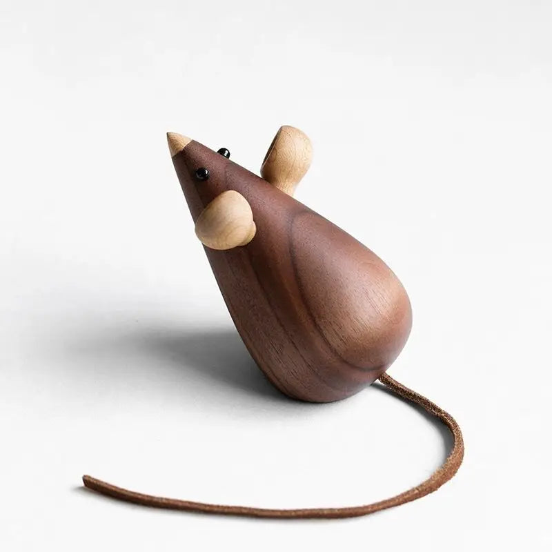 figurines animales bois moderne chat souris marron beige minimalisteintérieur décoration naturelletouches artistiques élégantes.texture
