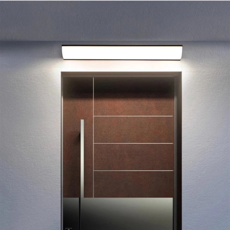 Bande lumineuse LED installée sur un mur de villa