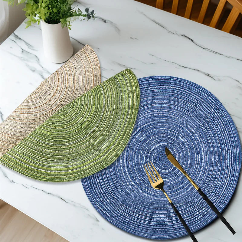 placemats tissés moderne spirale vert bleu beige gris opaques table