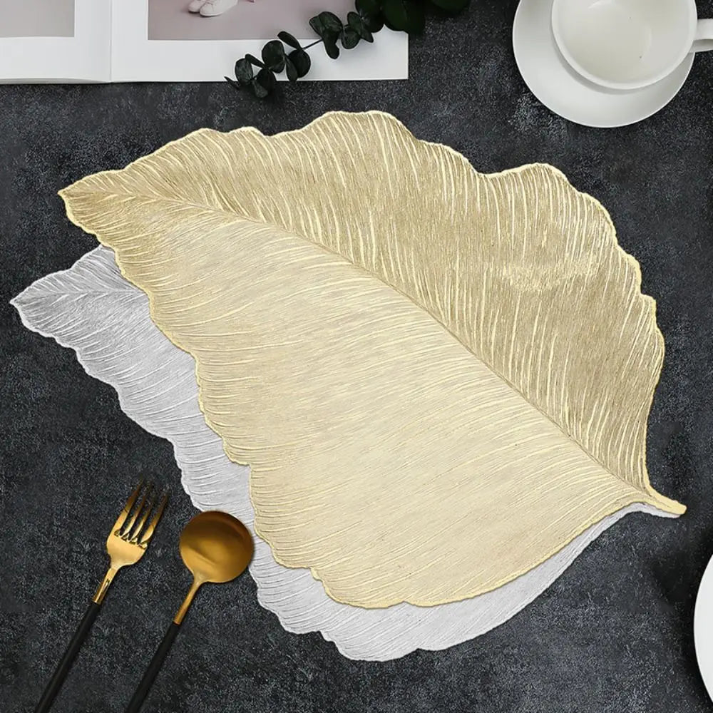 placemat moderne feuille dorée argenté rose élégant assiette cuillère fourchette