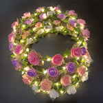 couronne fleurs lumineuse rose blanche violet occasion fête anniversaire mariage romantique festive