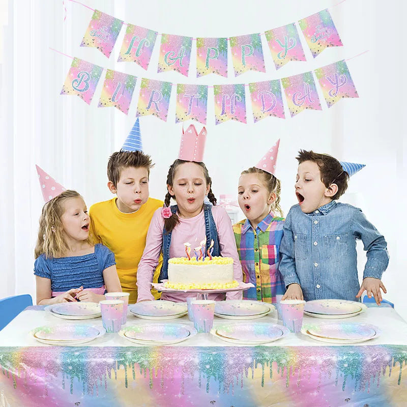 vaisselle jetable fête anniversaire moderne multicolore pailletée assiettes tasses serviettes pailles bannière happy birthday