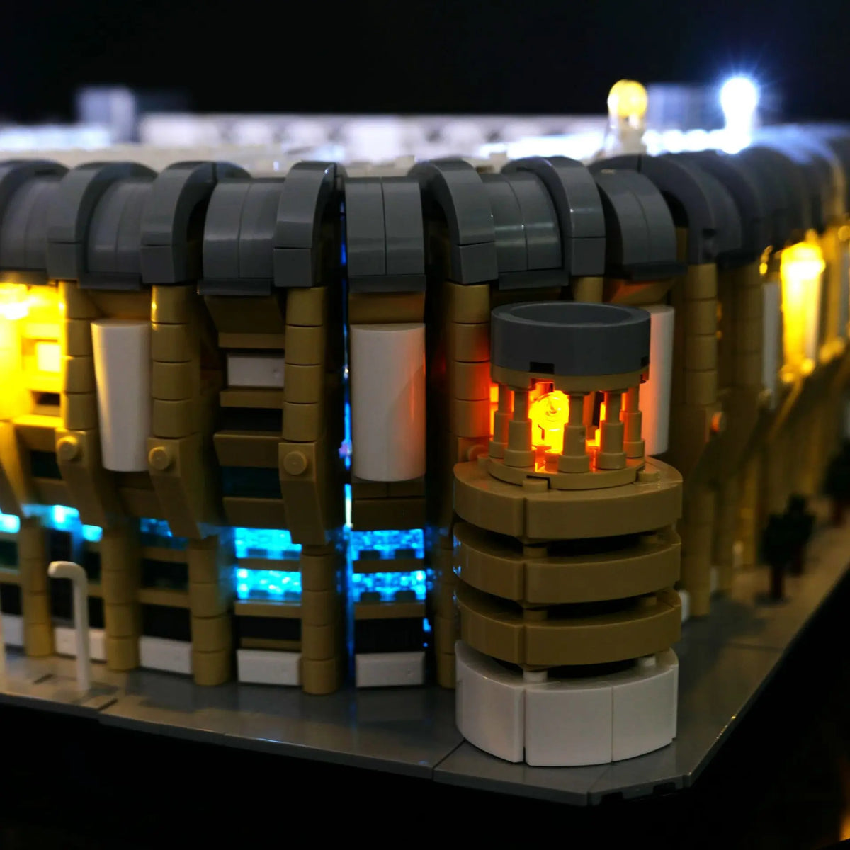 maquette stade real madrid led éclairage détaillée bleu blanc gradins públicoités logos