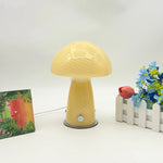 lampe led forme champignon rayées moderne rose jaune base plate interrupteur câble alimentation