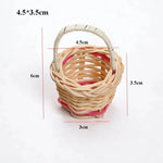 panier tressé rotin réutilisable couleur beige blanc vert rose traditionnel respectueux environnement poignée