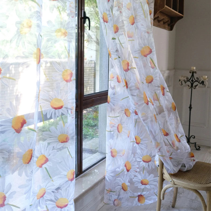 rideaux voilage floral motif marguerites peintes main blanc jaune translucent fenetre chambre