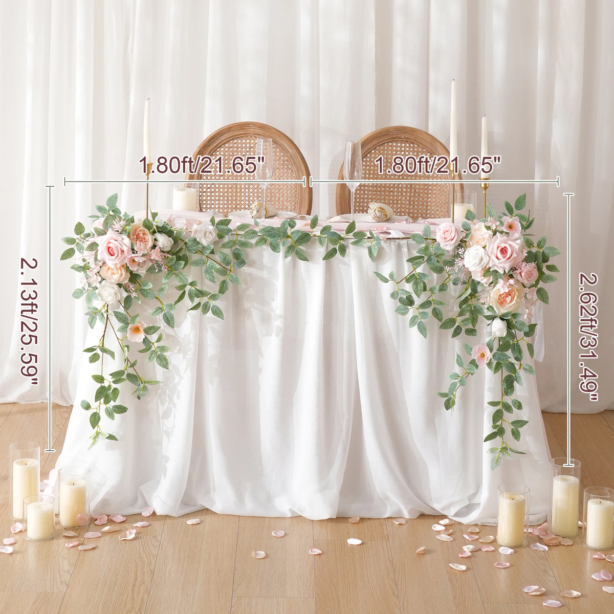 décoration romantique table mariage fleurs artificielles roses feuilles vertes bougies