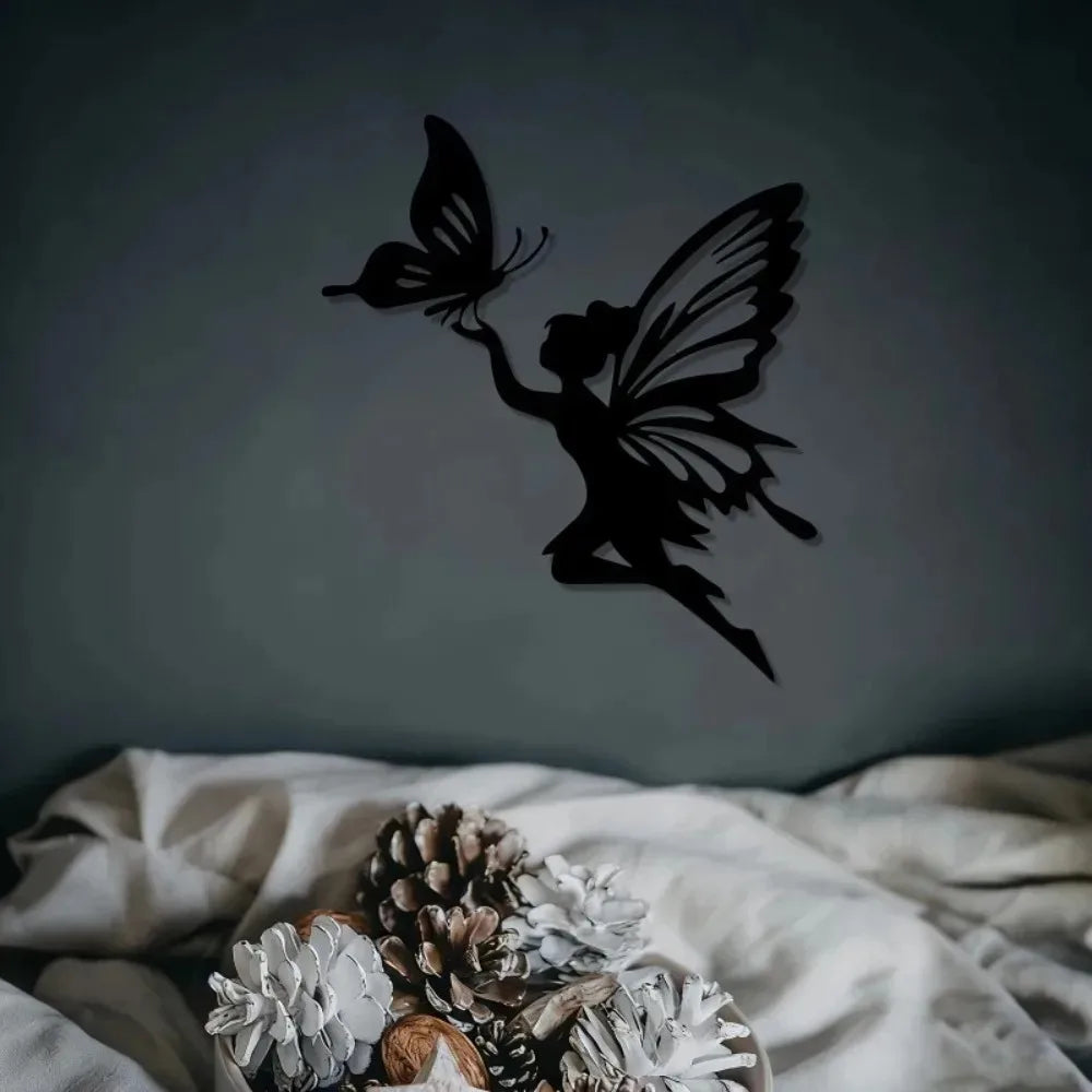 décoration murale silhouette fée papillon noir minimaliste intérieure chambre salon mur opaque