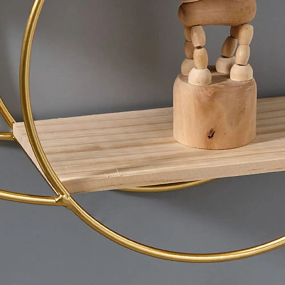 étagère murale moderne dorée structure métal plateaux bois fixations minimaliste décoration intérieure nordique gain