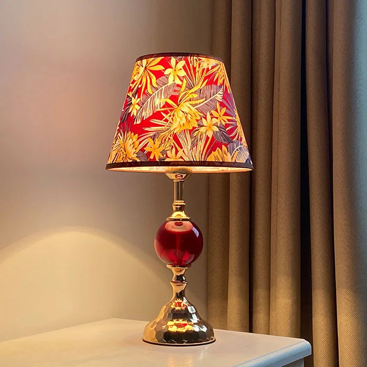 lampe table or rouge bleu floral abat jour opaque vintage éclairage quotidien chambre coucher