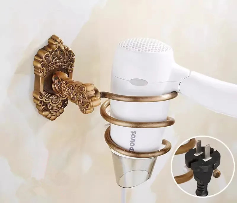 accessoires salle bain doré ornements sculptés finition brillante antique élégant porte serviettes savon toilette