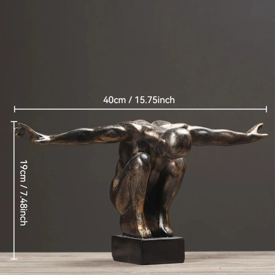 Mise en scène de la statue dans un salon contemporain