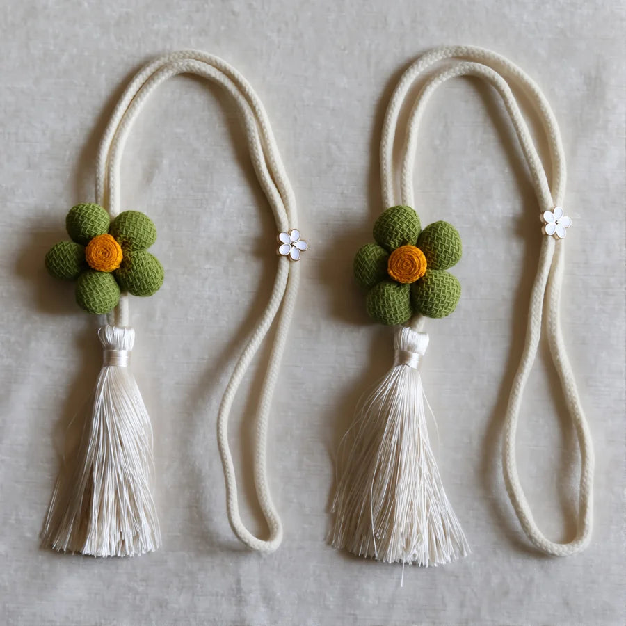 décorations suspendues bohèmes fleurs pompons cordes tressées couleur naturelle artisanat chambre salon