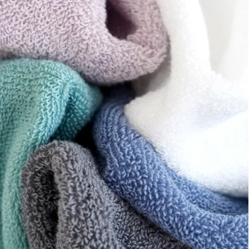 ensemble serviettes bain coton pur grande taille motif géométrique bleu gris violet blanc