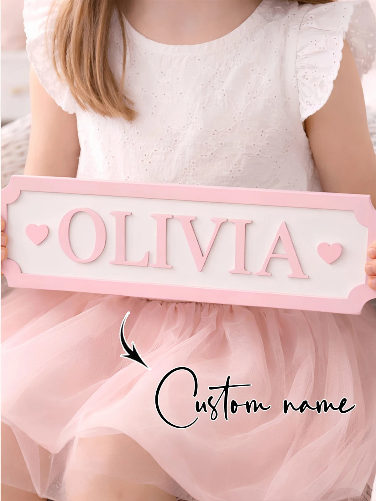 plaque nom personnalisable bois lettre relief bordure coeurs chaîne rose clair 30cm 40cm 50cm