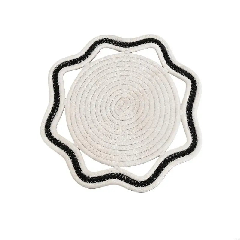 tapis table tissé spirale gris blanc rouge noir respectueux environnement