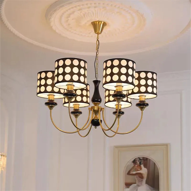 lampe suspendue moderne points blancs fond noir chaîne suspension salon manger led designintérieur