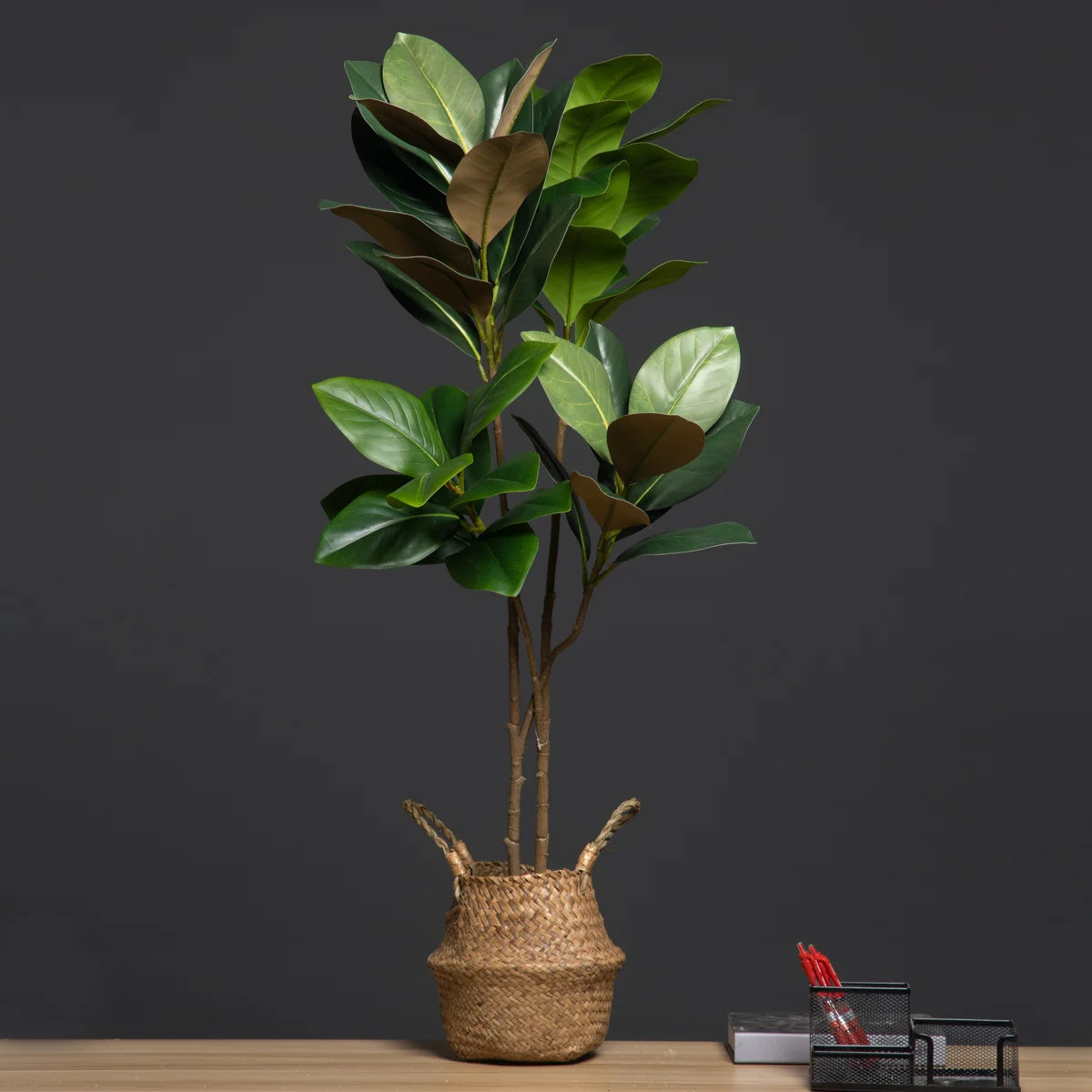 plante artificielle arbuste vert feuilles larges pot tressé décoration extérieure contemporaine verte maison jardin
