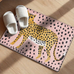 tapis léopard rose clair moderne graphique résistant décoloration imperméable intérieur chambre salon
