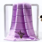 serviettes bain brodées fleurs violettes bordure rayée coton doux visage mains ensemble violet blanc
