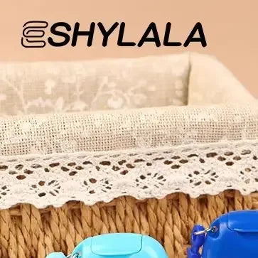 bouteilles rechargeables transparentes modernes couleurs variées anneaux fixation pratique distributeurs savon main cosmétiques alcool