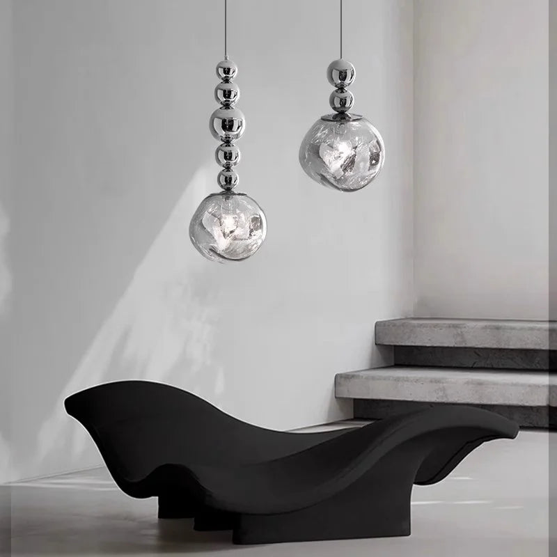 suspension lumineuse moderne transparente gris fumé texture ondulée brillante chambre salon étude