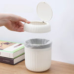 poubelle moderne plastique blanc rayures verticales opacité durable chambre coucher