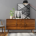 Motif bois adhésif pour décoration murale dans un salon