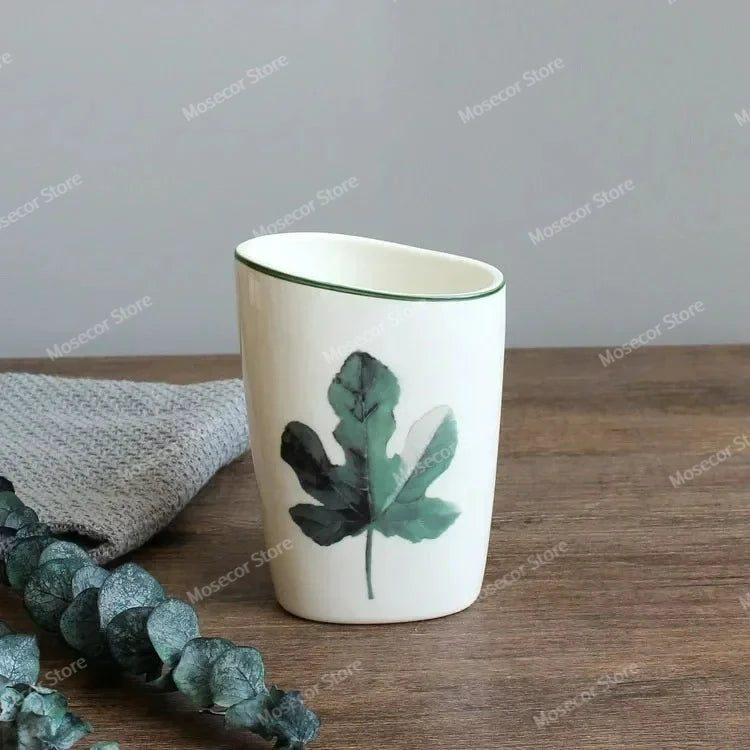 ensemble vaisselle salle bain blanc motifs floraux moderne distributeur savon tasses dents bol savon