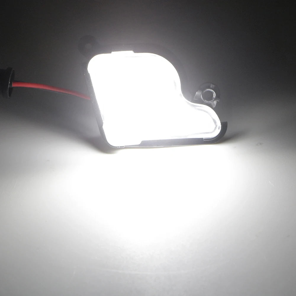 lampe led 18 diodes noire blanche câbles rouge noirs moderne voiture flaque