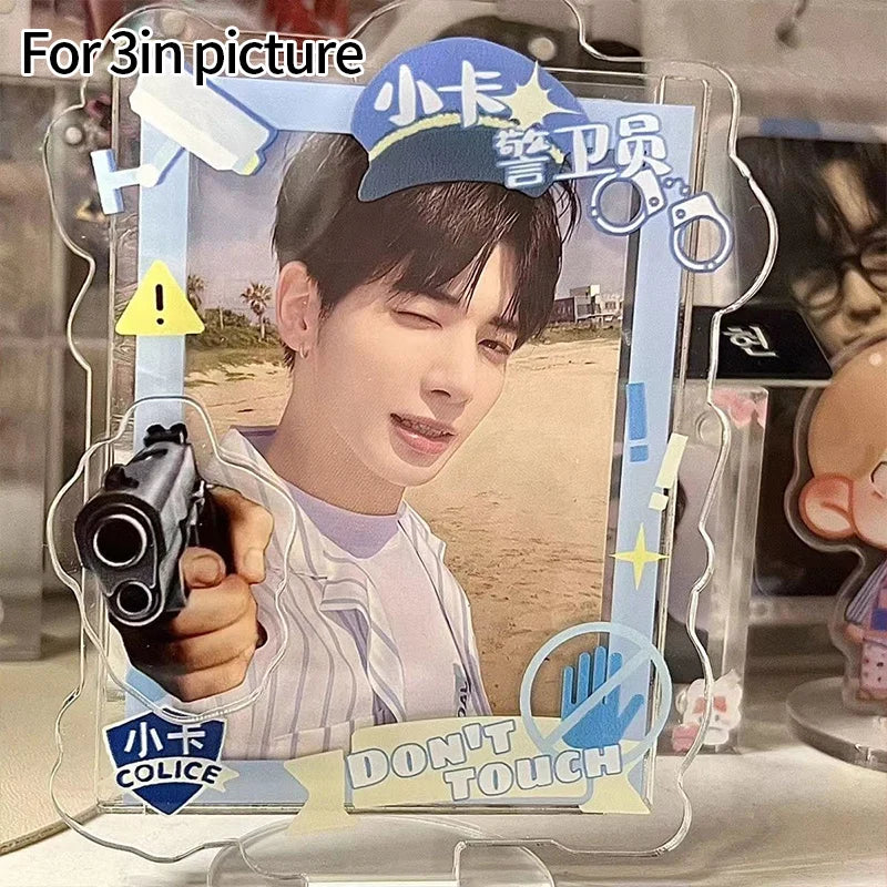 cadre photo transparent moderne clips motifs animaux don't touch police rouge blanc bleu rose