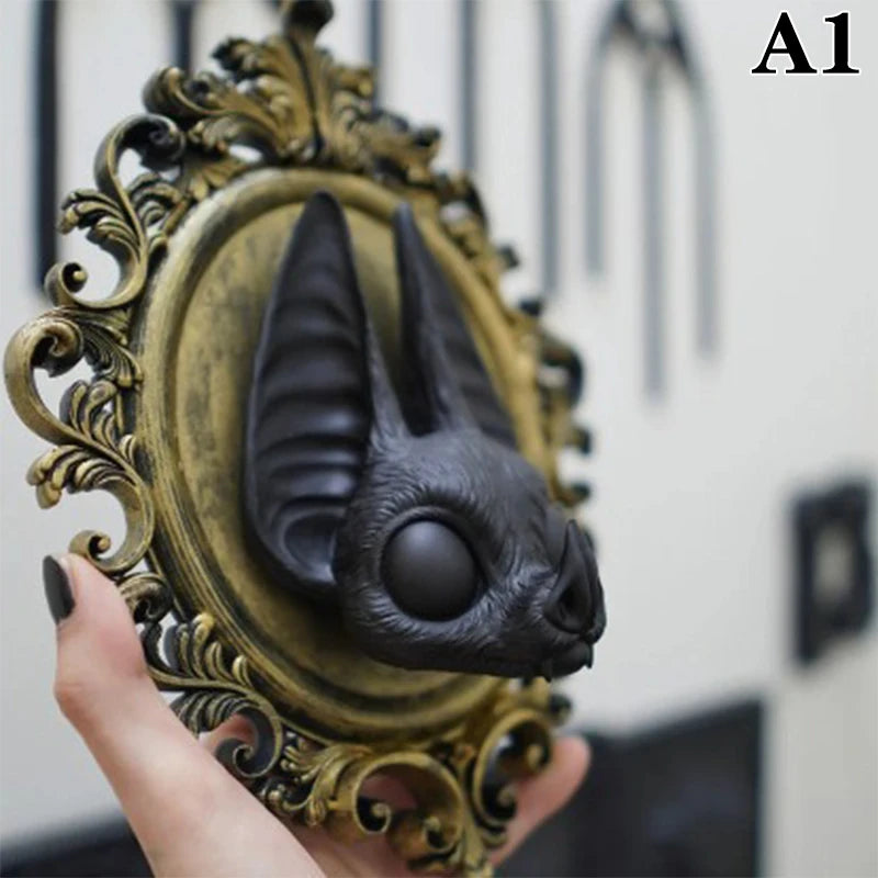 cadre mural or noir relief sculpté baroque artisanal decoration murale relief animal résine