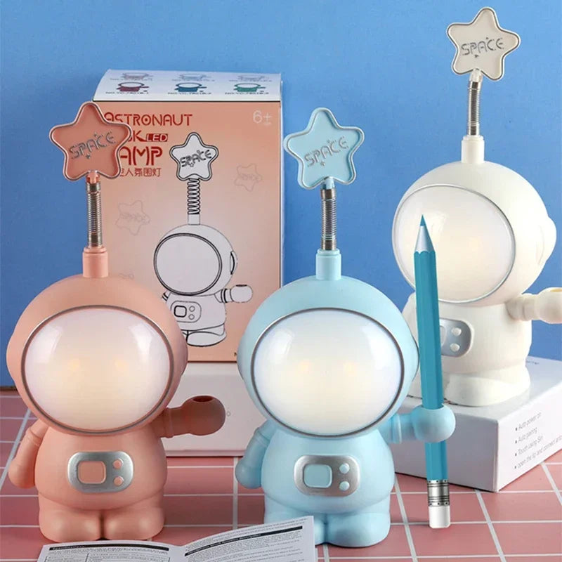 lampe astronaute enfantine rotative étoile tête translucide spatial crayon recharge usb