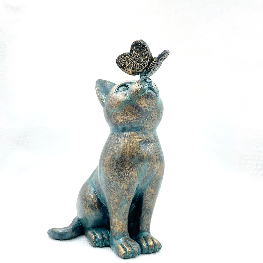 statue decorative chat papillon vert bronze marron resine patio jardin animalier texturé patine