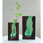 vase vert verre semi transparent bois naturel moderne artisanal table decoration