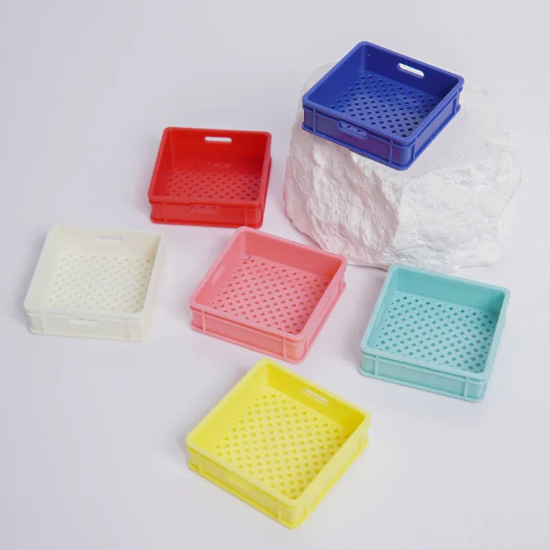 bac fruits moderne poignées couleurs bleu blanc jaune rose verte grille petits carrés