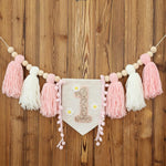 couronne bannière anniversaire fille rose fleurs pompons chiffre décoration fête enfant boho