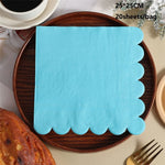 serviettes papier fleur oiseau géométrique bleu blanc classique vintage decoration fetes