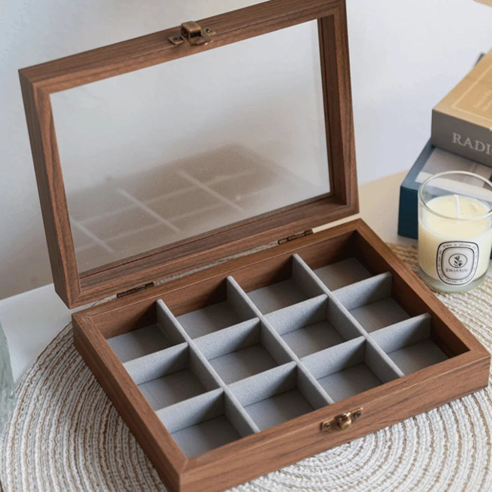 boîte rangement bijoux velours bois élégante or blanc diamants classique opaquet