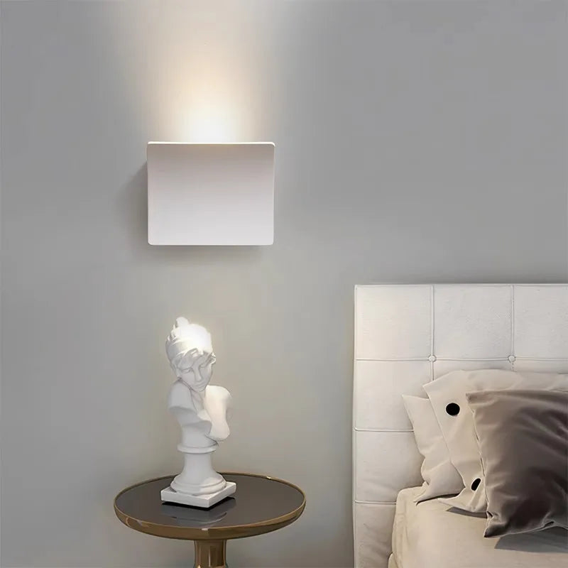 Lampe murale LED aluminium blanc froid salon moderne