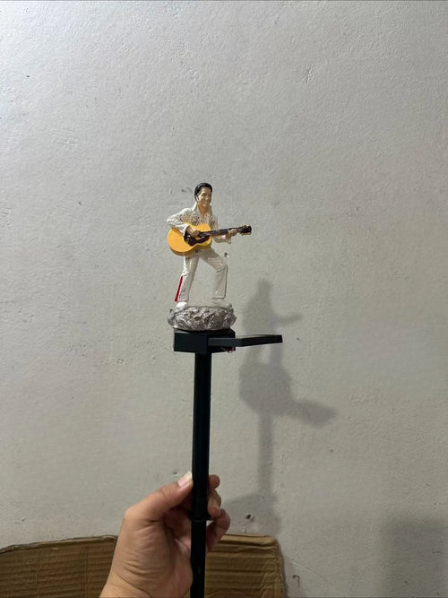 statue solaire jardin elvis blanc doré musique guitare acoustique résine extérieure décoration ornement figuratif