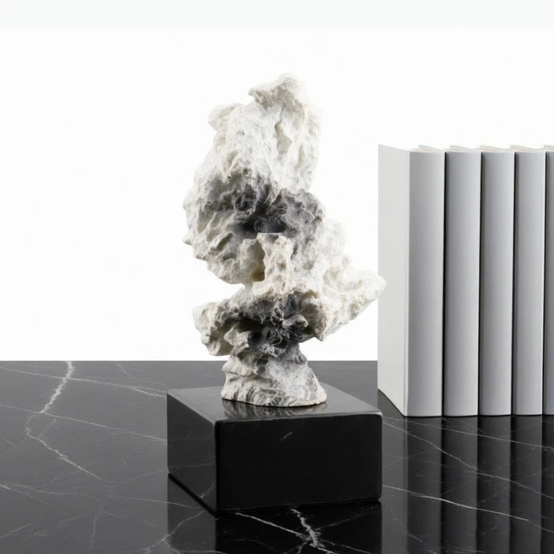 sculpture moderne décoration blanc noir gris rocheuse irrégulière zen livres diffuseur parfum bougie