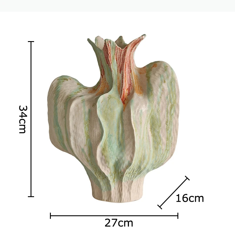 vase céramique texturé rose vert orange stries verticales tulipes allium décoration table moderne sculptural