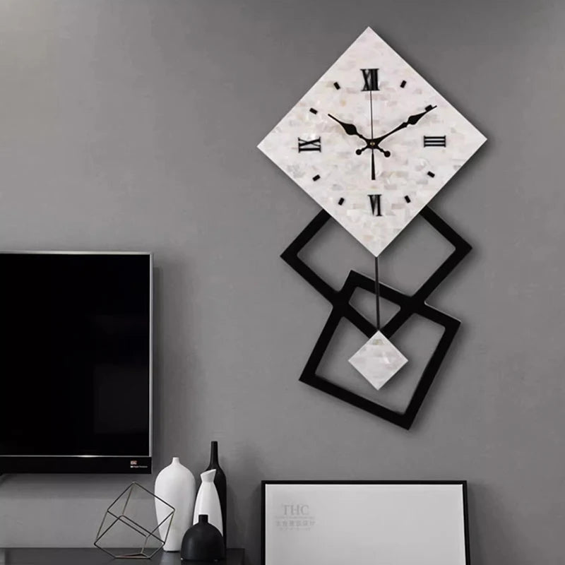 horloge murale moderne blanche noire texture marbrée élégant fixations murales pointeurs d'heure