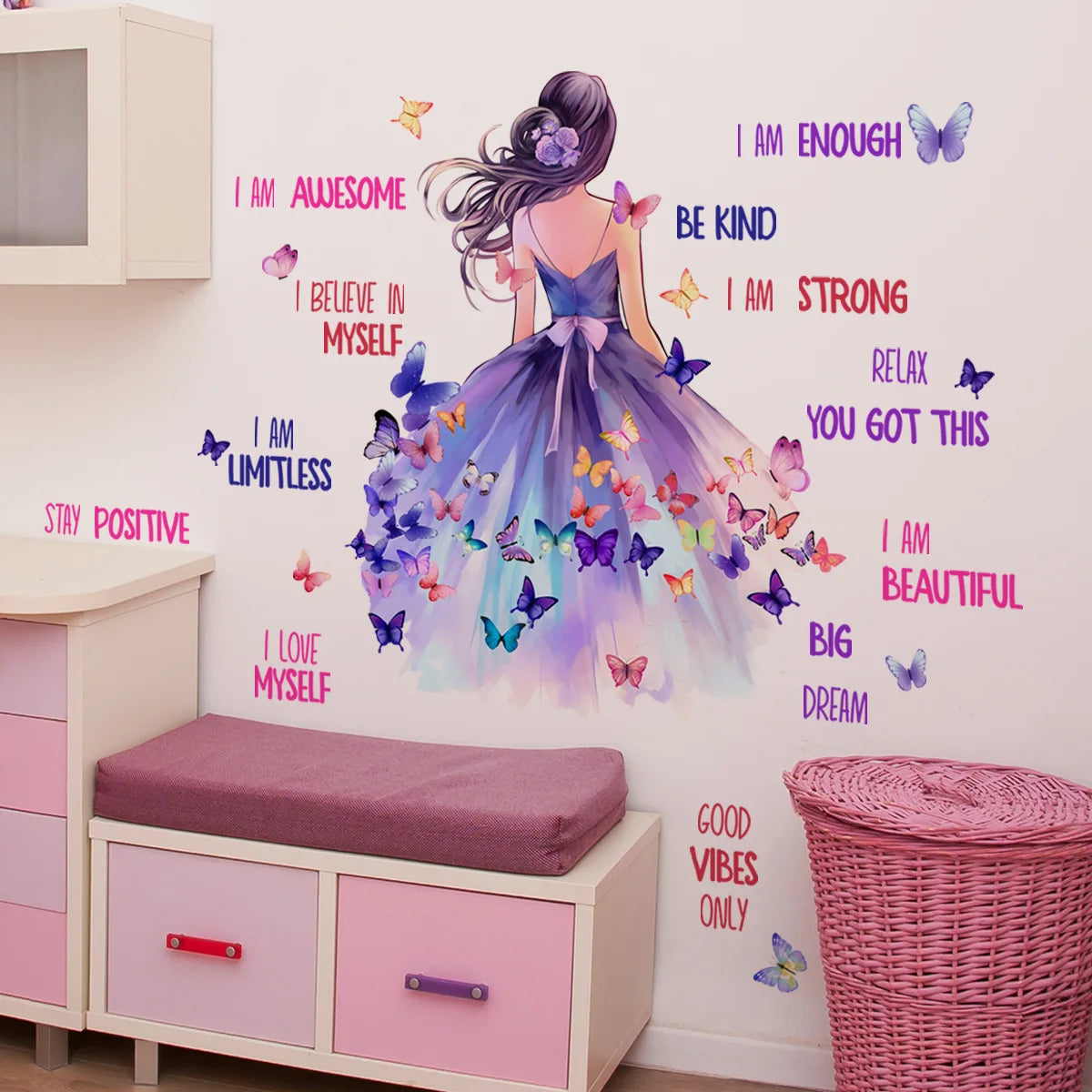 sticker mural fille papillons citations positives violet bleu rose blanc illustration chambre enfant