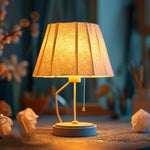 lampe table moderne abat jour beige cordon doré base métallique interrupteur fil électrique noir