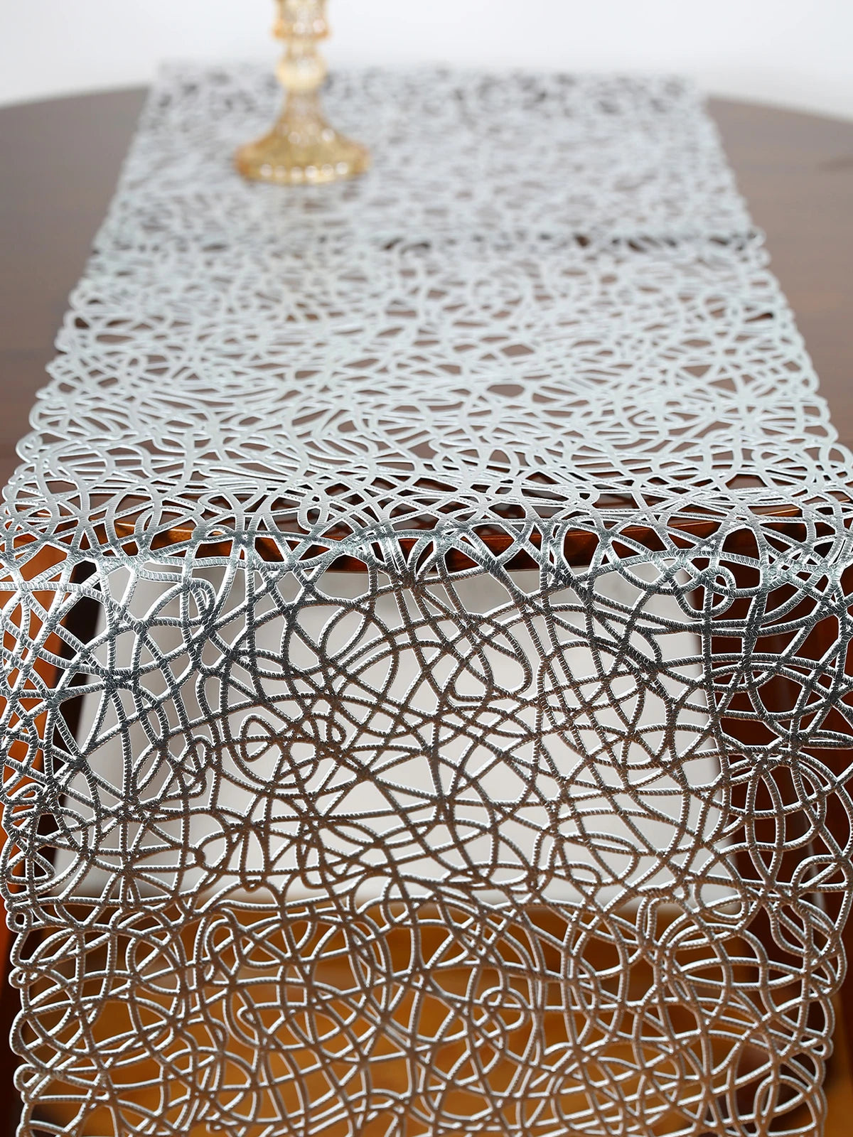 nappe decorative moderne or blanc argent motifs circulaires translucide mariage eventDecorationintérieur