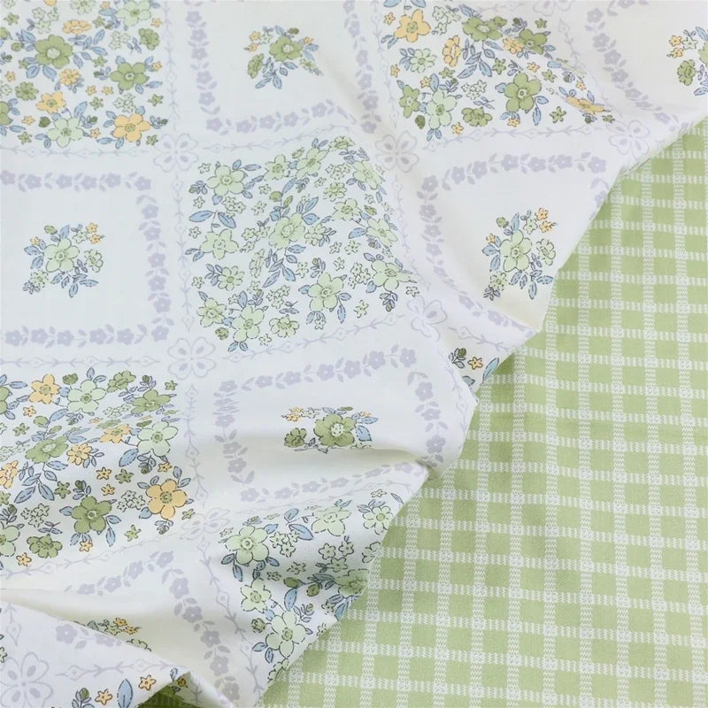 tissu coton imprimé fleurs carreaux blanc rose vert bleu jaune vintage 235cm popeline sergé